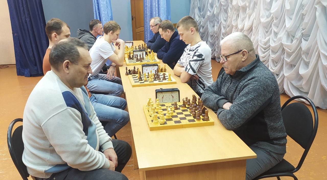 Продолжается борьба шахматистов за Кубок главы Иловской территориальной администрации.