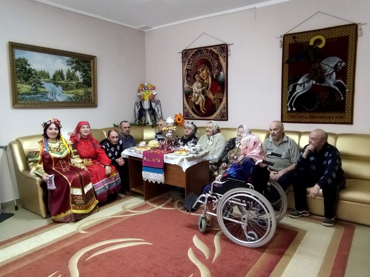 В доме - интернате для престарелых и инвалидов села Иловка состоялись Солохины вечерки &quot;Во, блин, Масленица!&quot;.