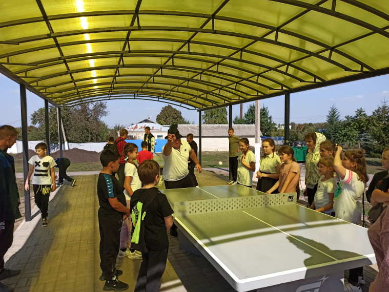На сельской территории состоялся мастер-класс по игре в настольный теннис.